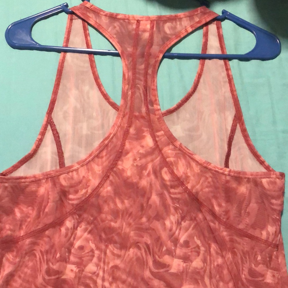 Mesh Workout Tank Top - Picture 2 of 3